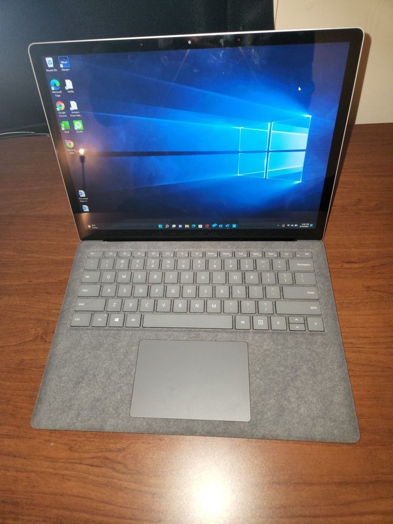 Microsoft surface 4 laptop