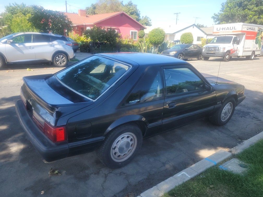 1987 Ford Mustang