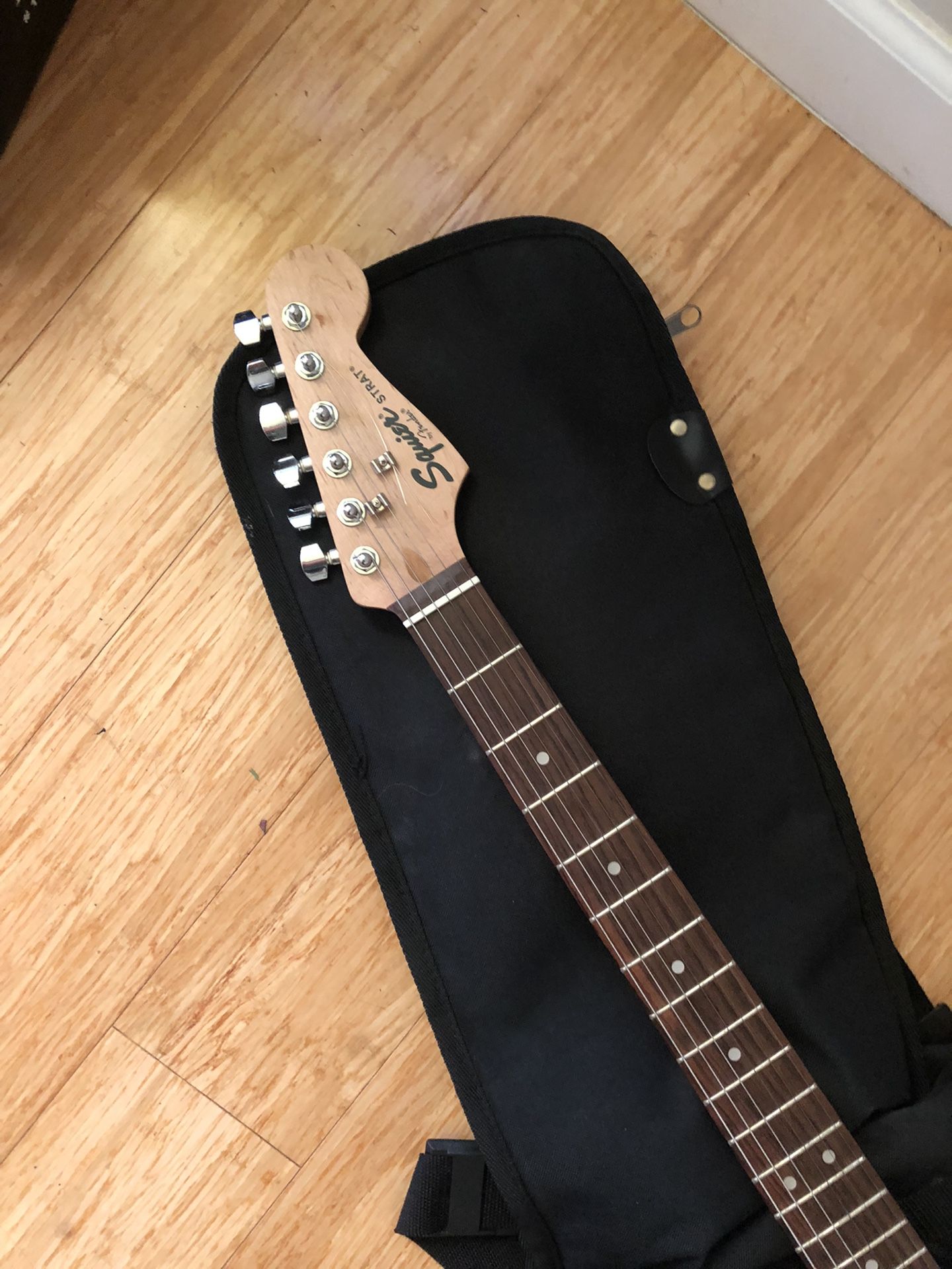 Fender Squire Strat