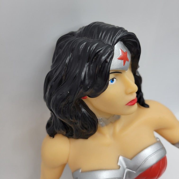 Piggy Bank Wonder Woman Action Figure Bust Bank