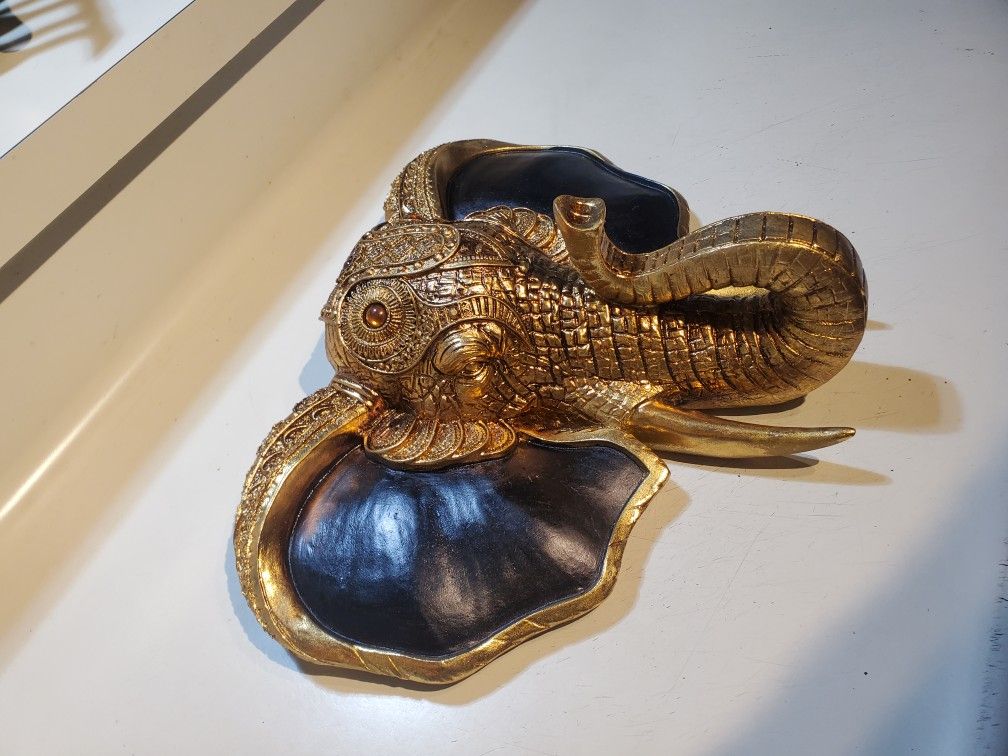 Gold Elephant Head Black