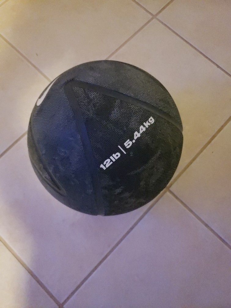 nike medicine ball