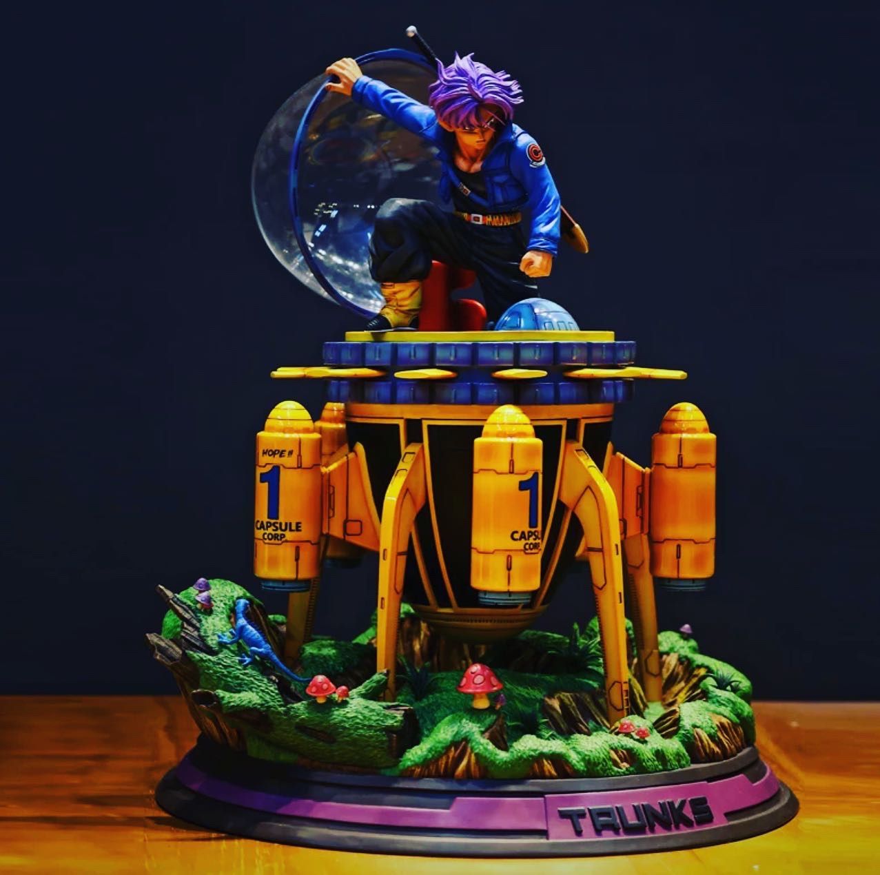 Anime Resin Figures!! Dragonball Z , Attack On Titan