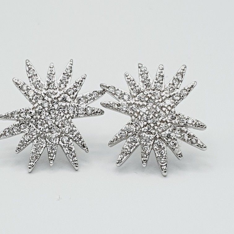 "Glitter Irregular Star Full Diamonds Zircon Stud Earrings for Women, L600