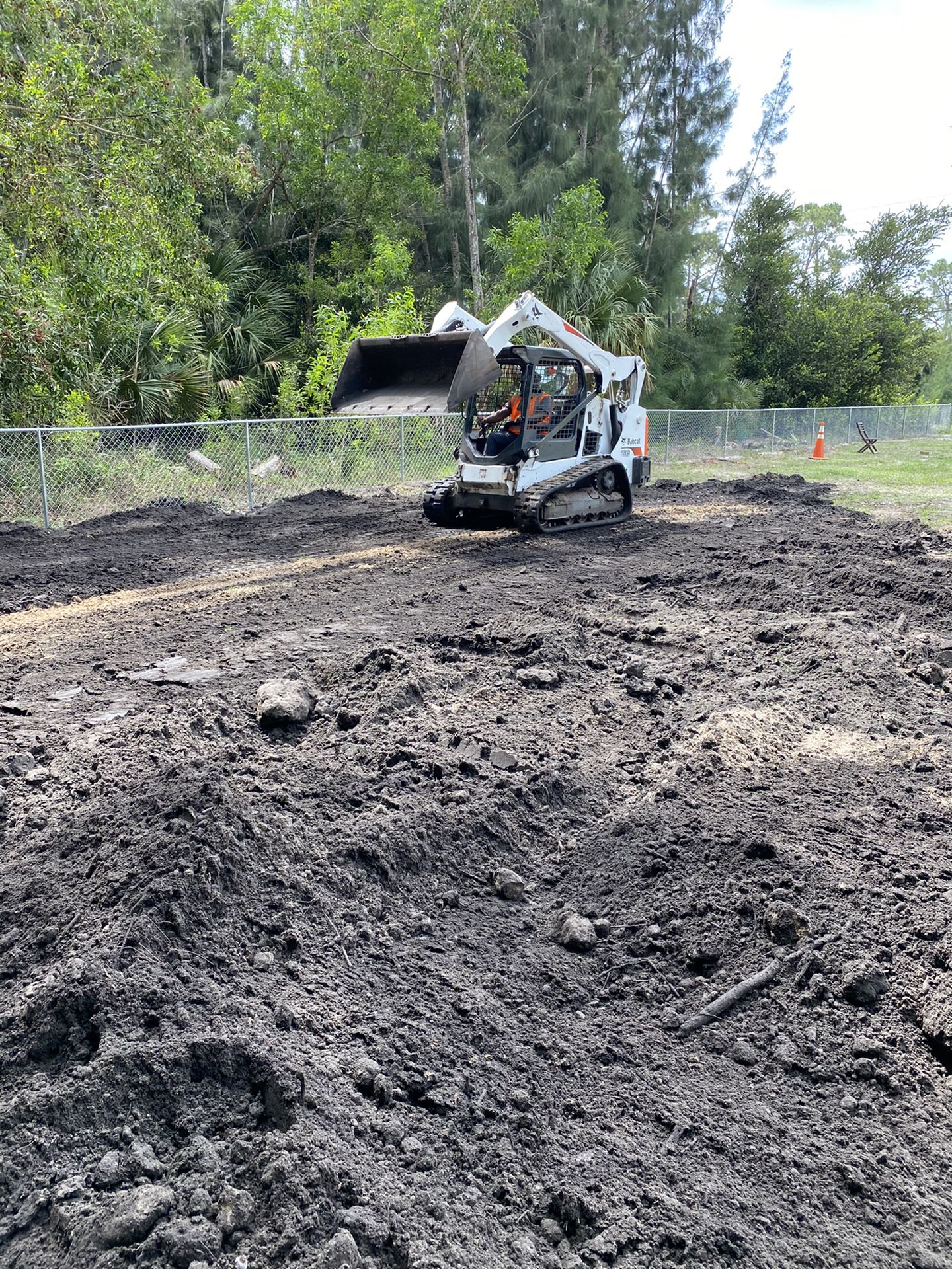 Bobcat sevice/ Dirt leveling/ Land Clearing