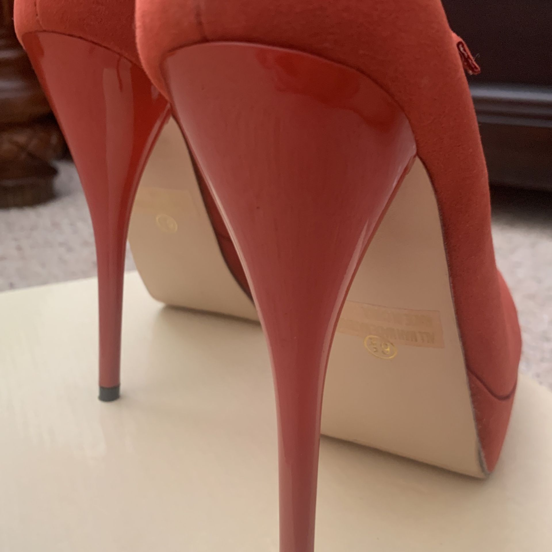 High heels - Size 6 1/2