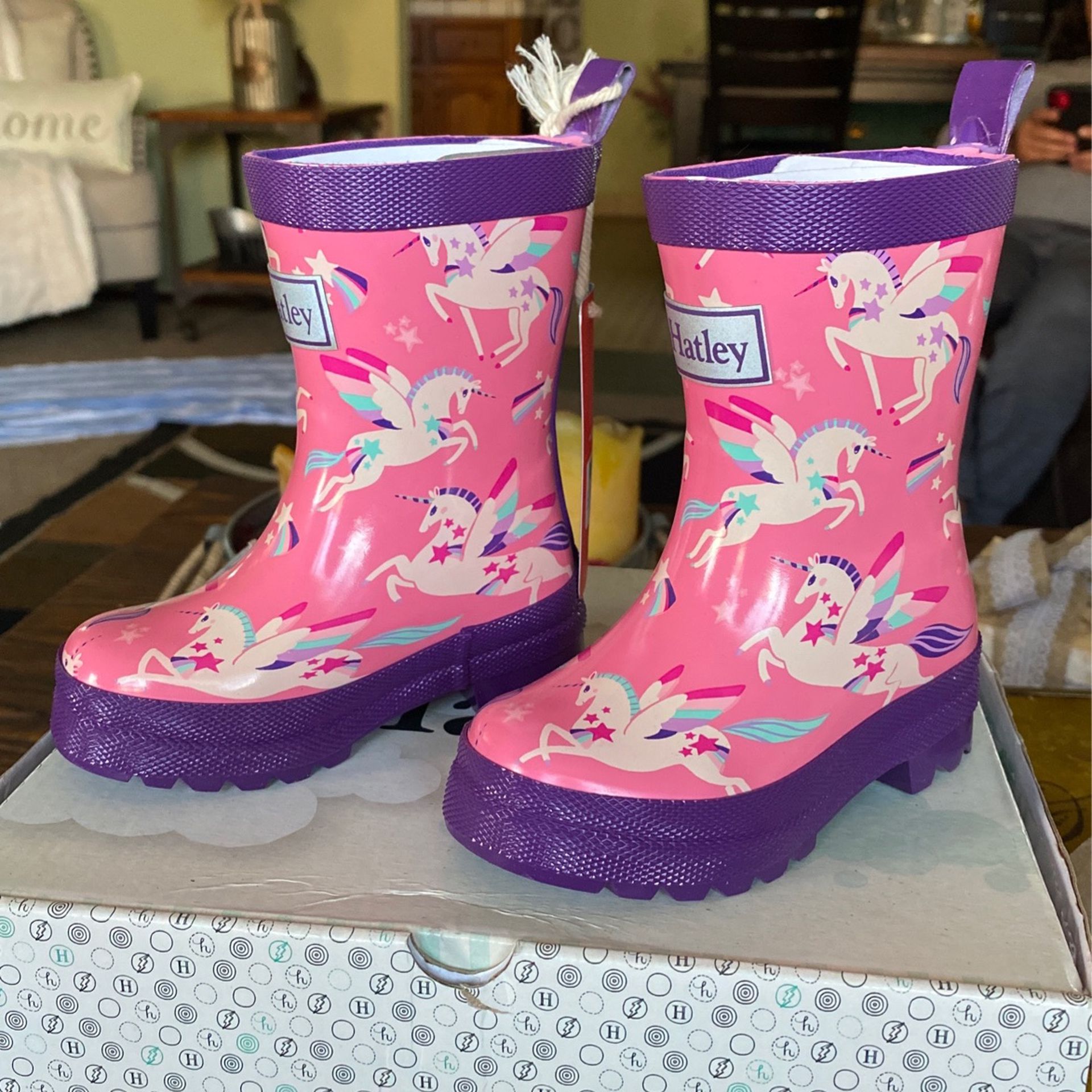 Girls Rain boots - Size 5