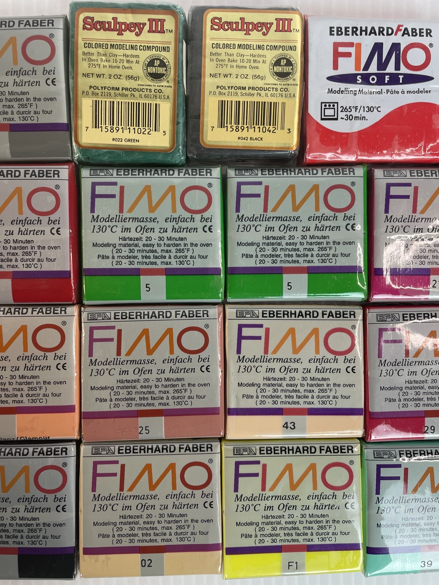 ASSORTED MODELING CLAY