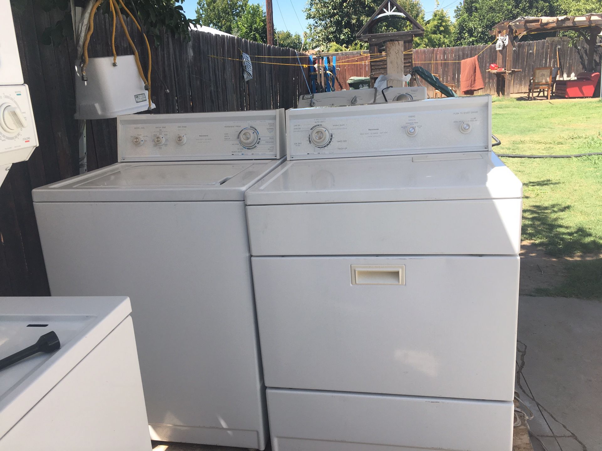 Set washer and dryer brand kenmore good condition 3 months of guarantee