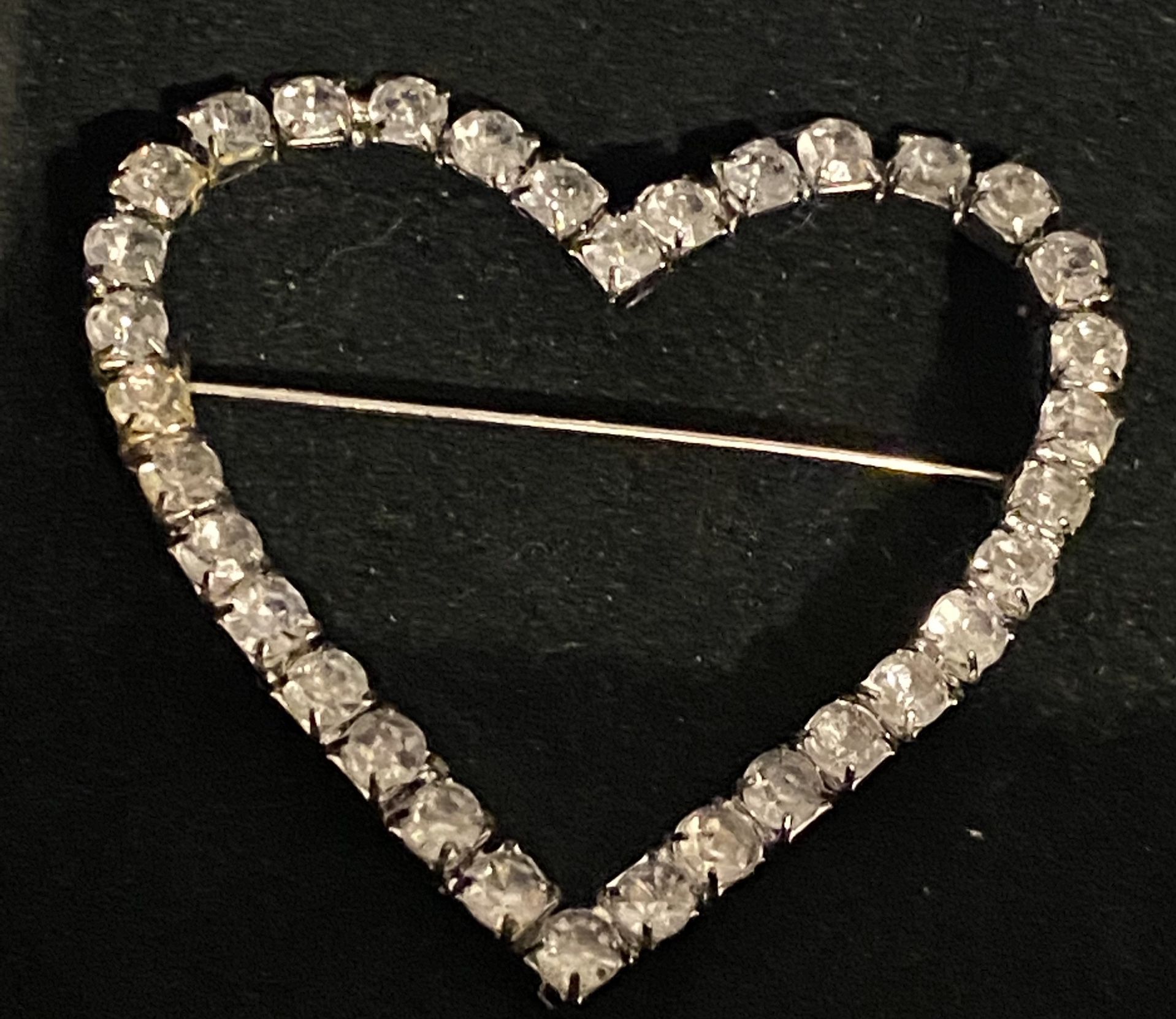 Heart Shape Clear Translucent Plastic Bead Brooch 