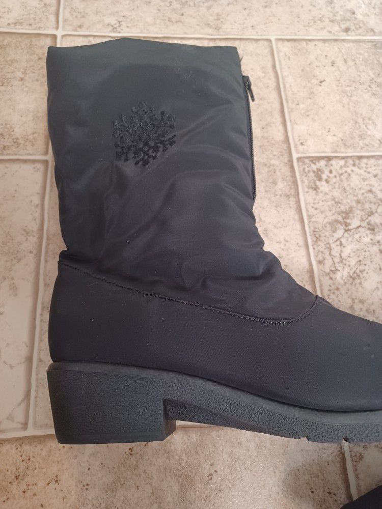 Women's Mid Calf Winter Boots Size 11