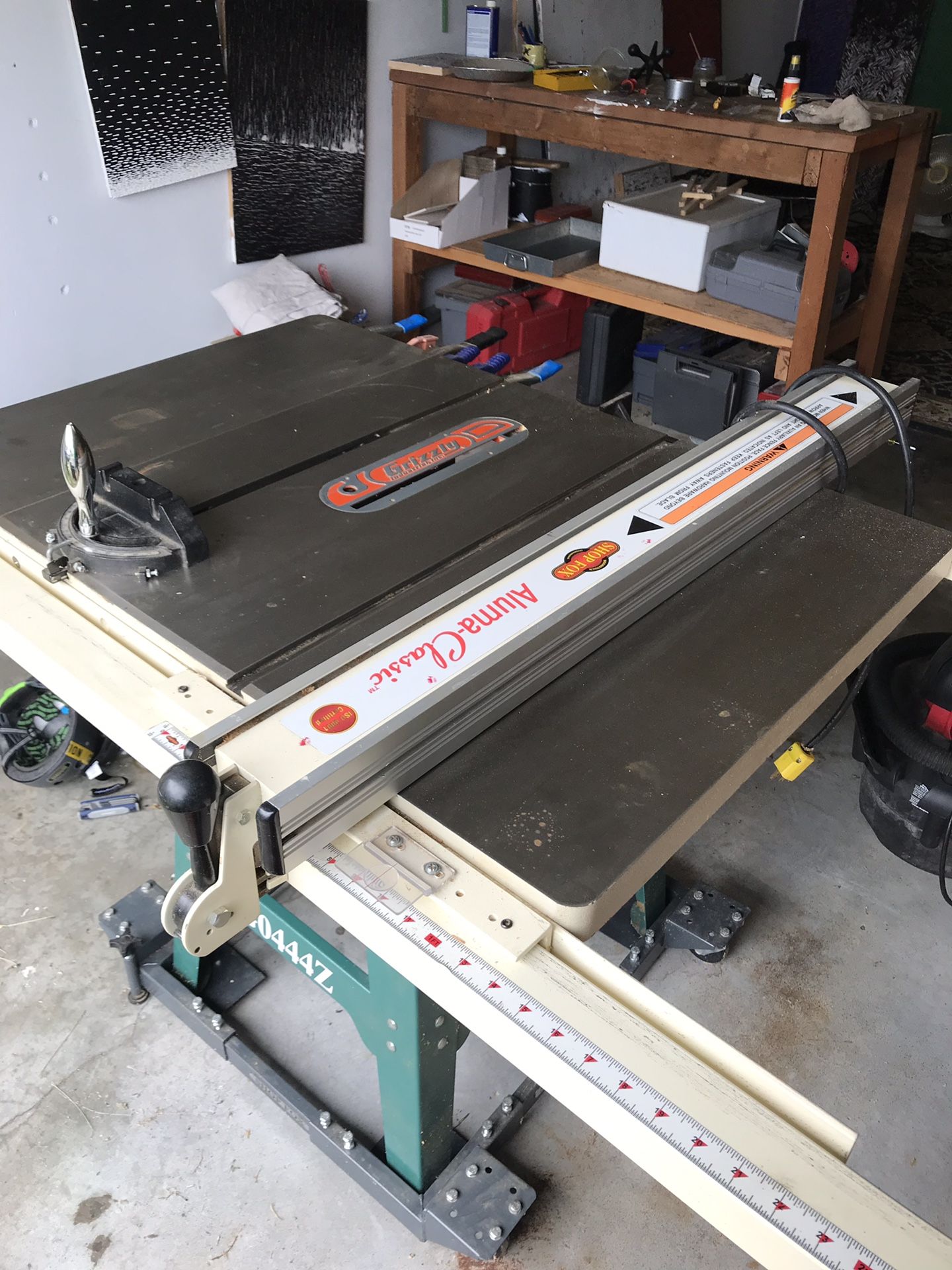 Grizzly G0444Z Table Saw for Sale in Bremerton, WA OfferUp