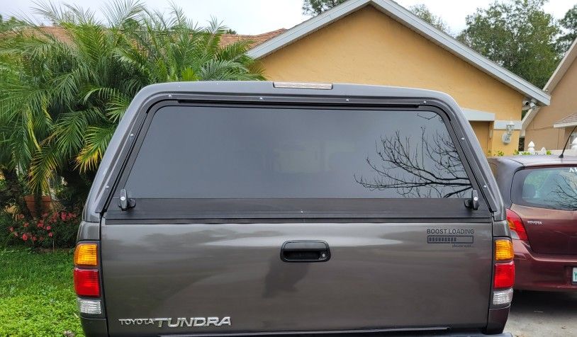 Truck Topper/ Truck Cap