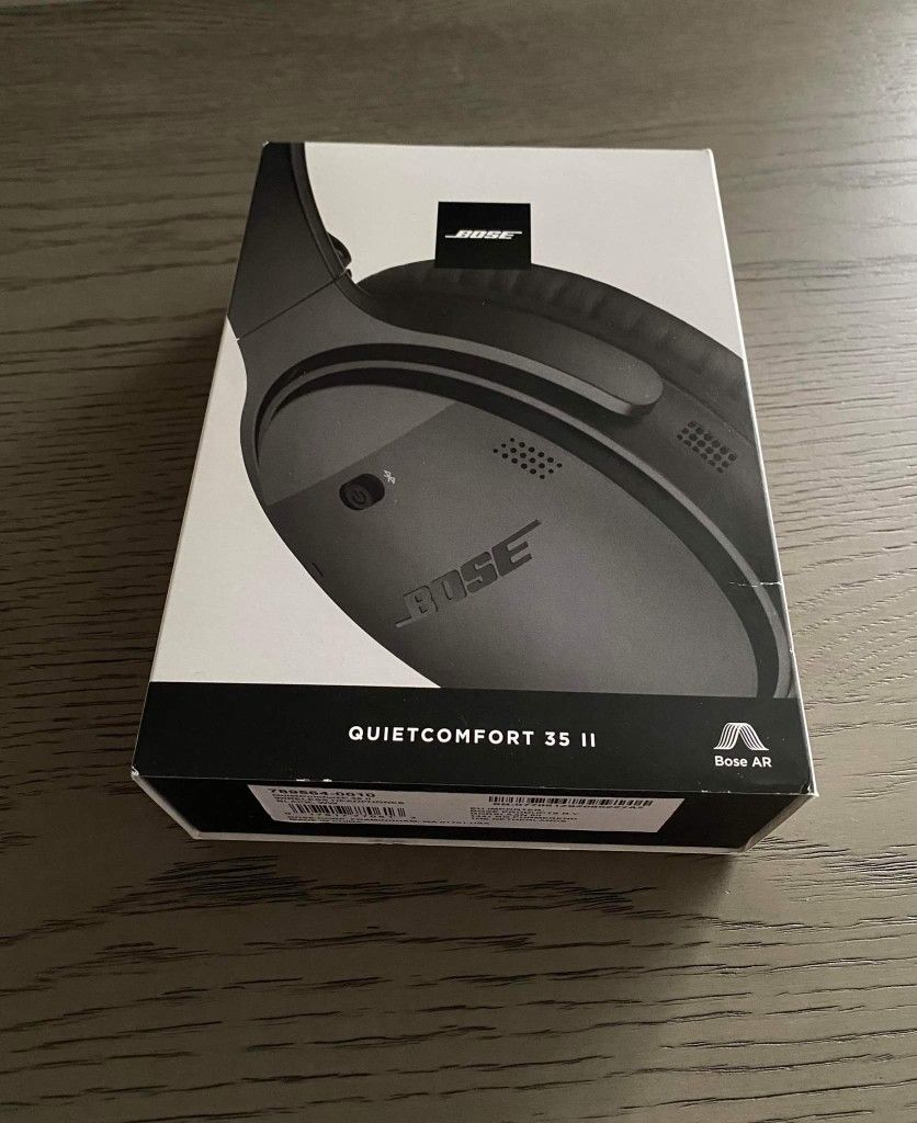 Bose QuietComfort 35 II Wireless Bluetooth Headphones, Noise-Cancelling, with Alexa Voice Control (LIKENEW)