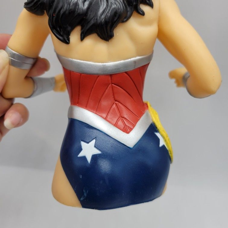 Piggy Bank Wonder Woman Action Figure Bust Bank