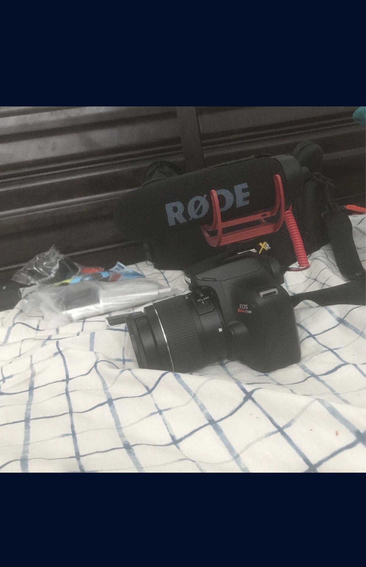 Canon EOS Rebel T100 Pack