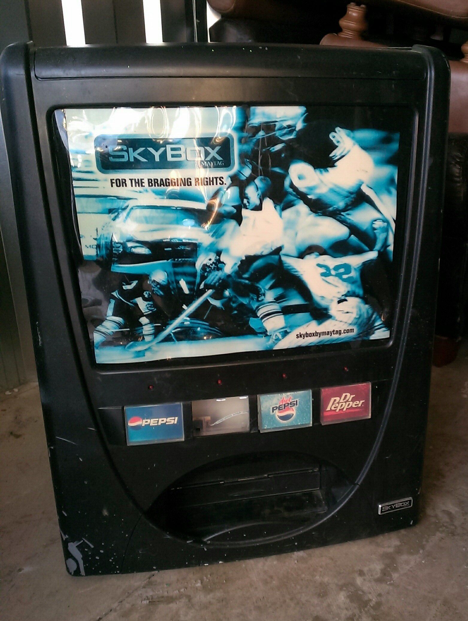 FREE FREE Maytag Skybox Personal Beverage Vending Machine Beer Soda