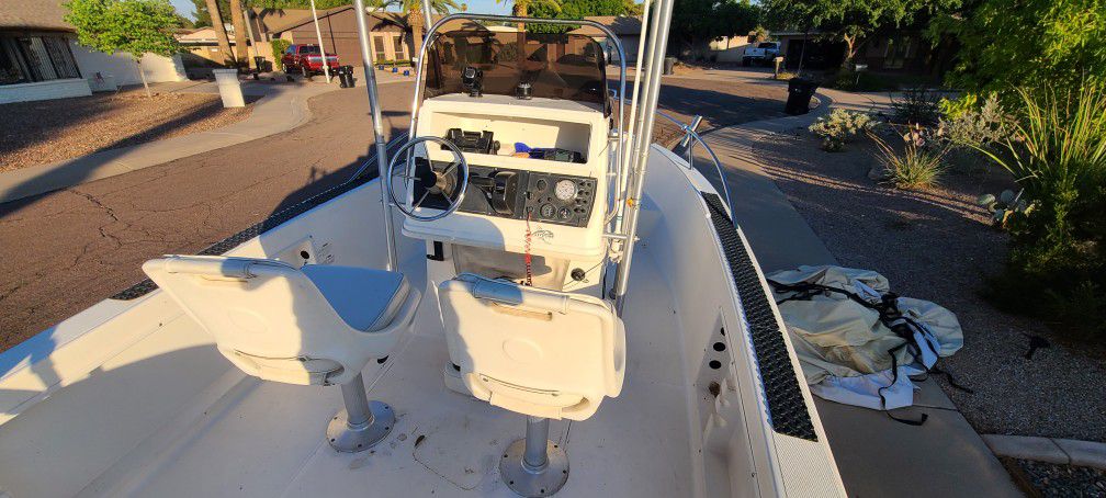 Wellcraft 190ccf Center Console Fishing Boat