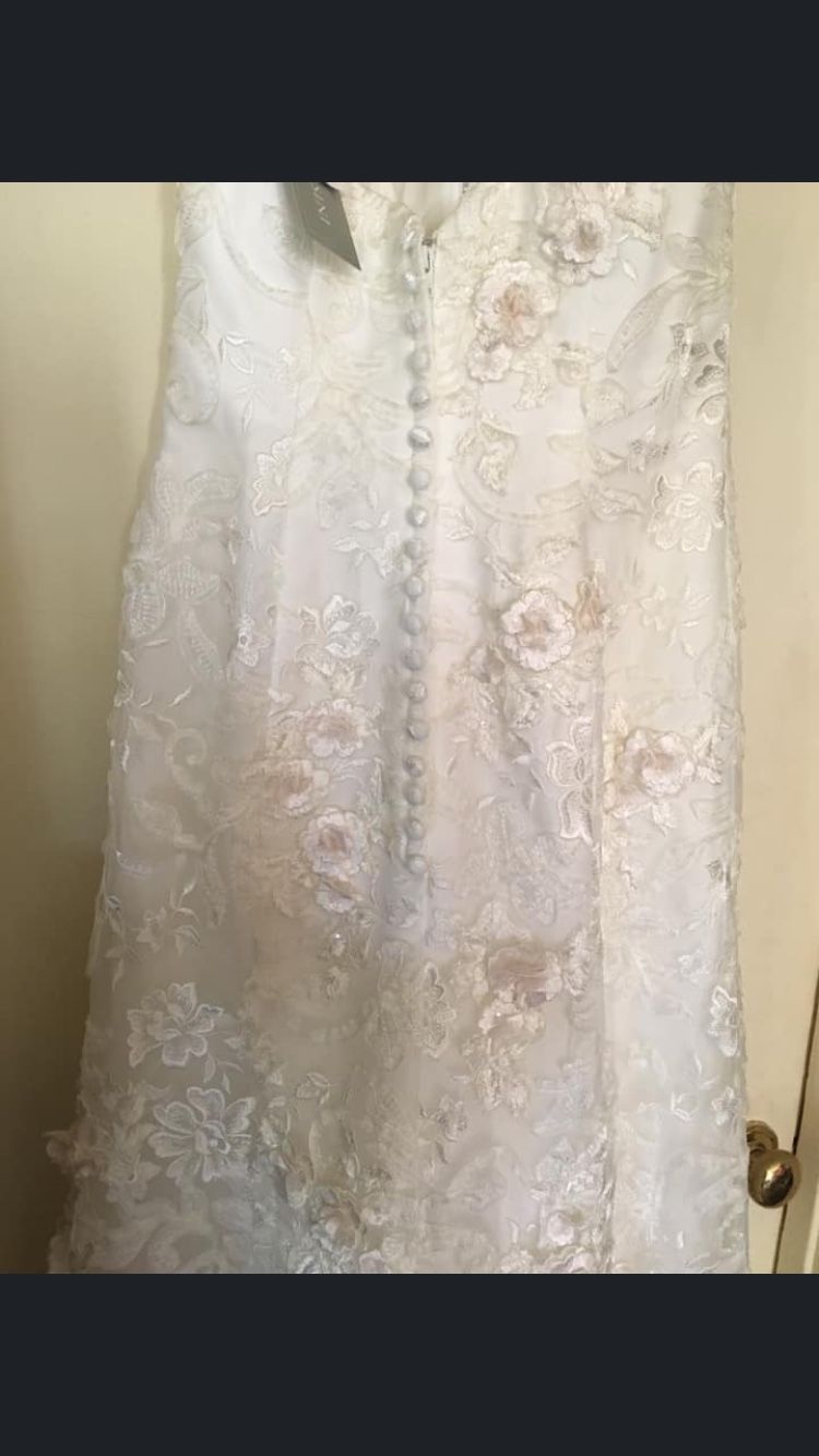 Wedding dress