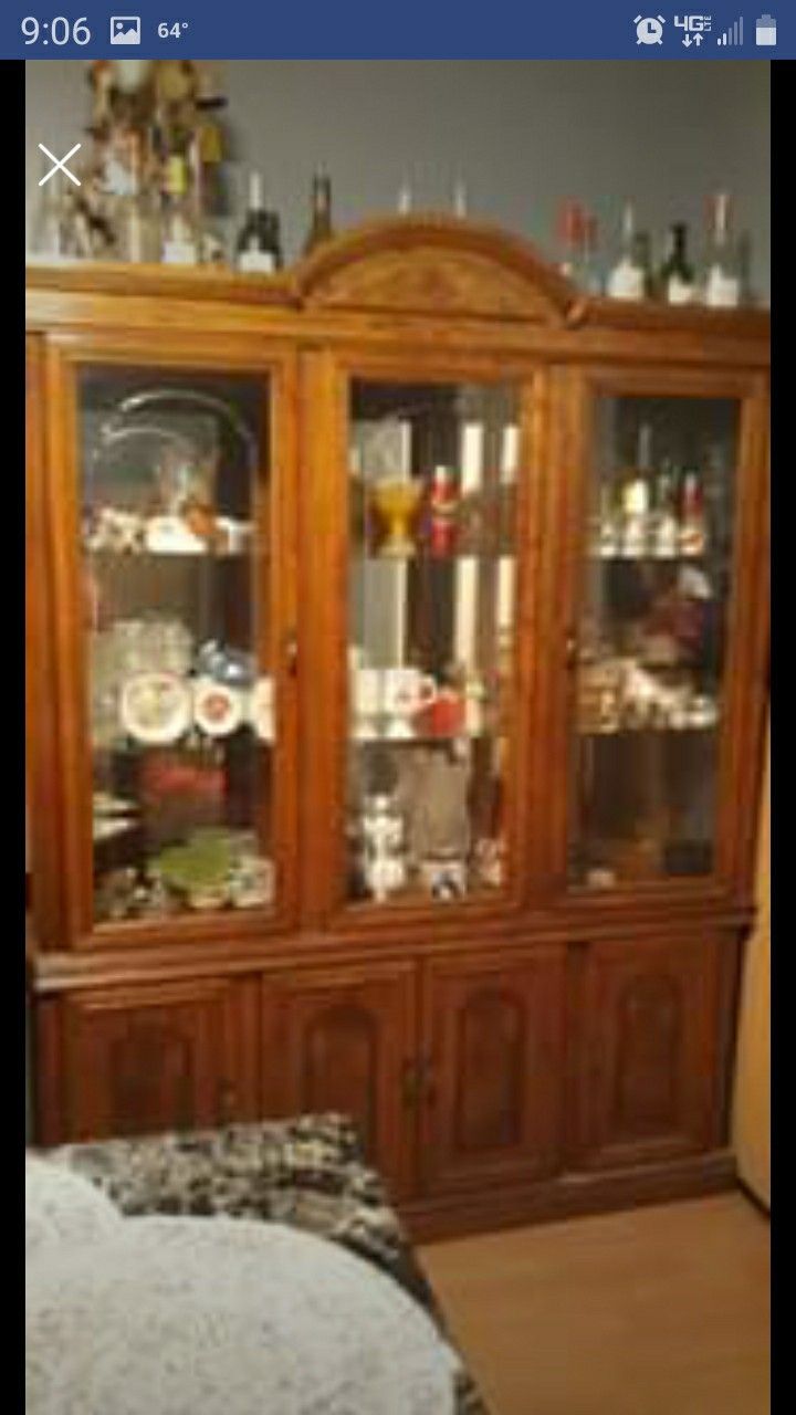 Oak China hutch