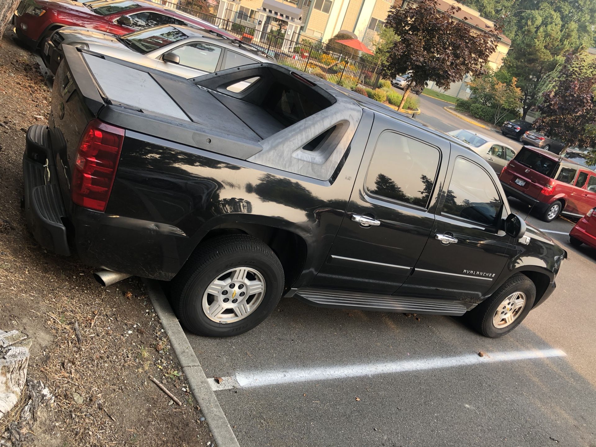 Chevy avalanche 2008 Black