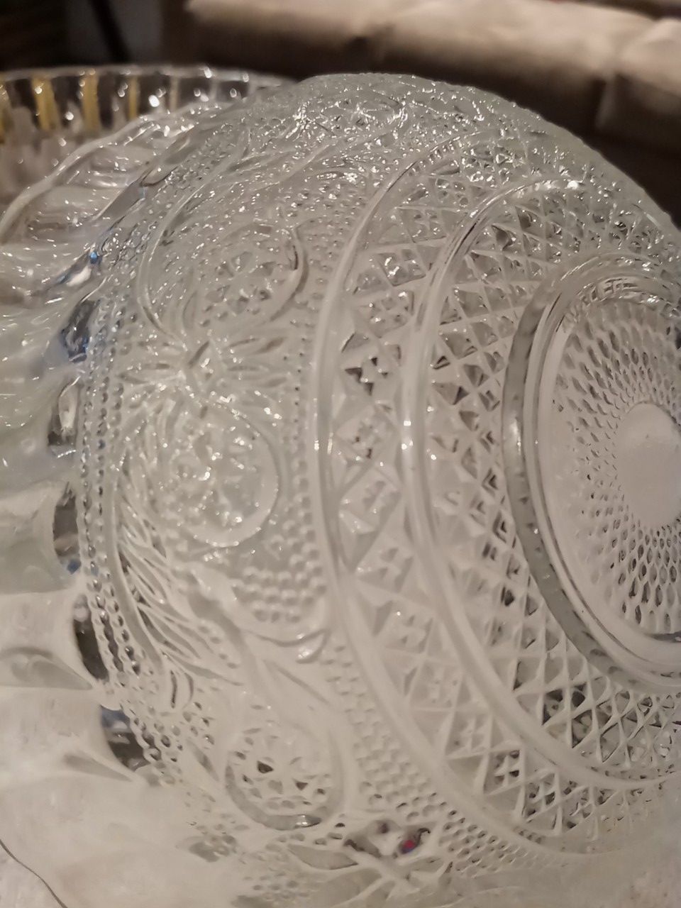 Four Beautiful Crystal bowl