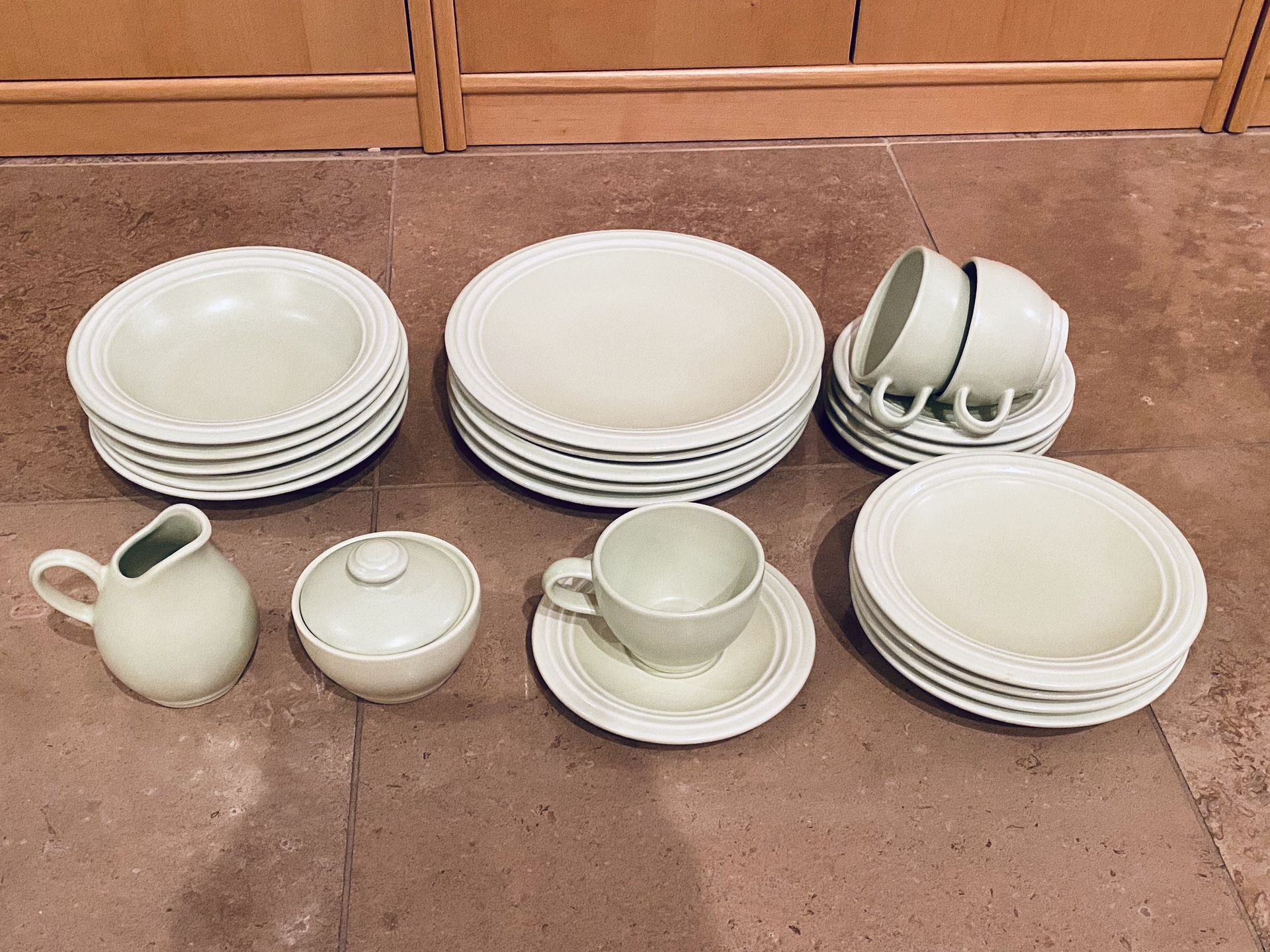 PFALTZGRAFF Made in USA. 25 pieces.
