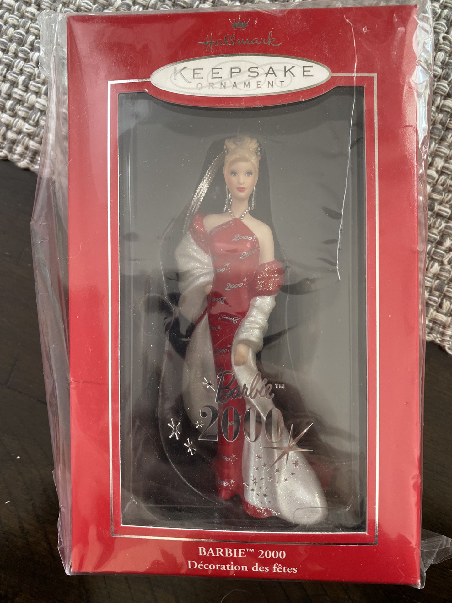 Barbie 2000 Hallmark Keepsake Ornament 