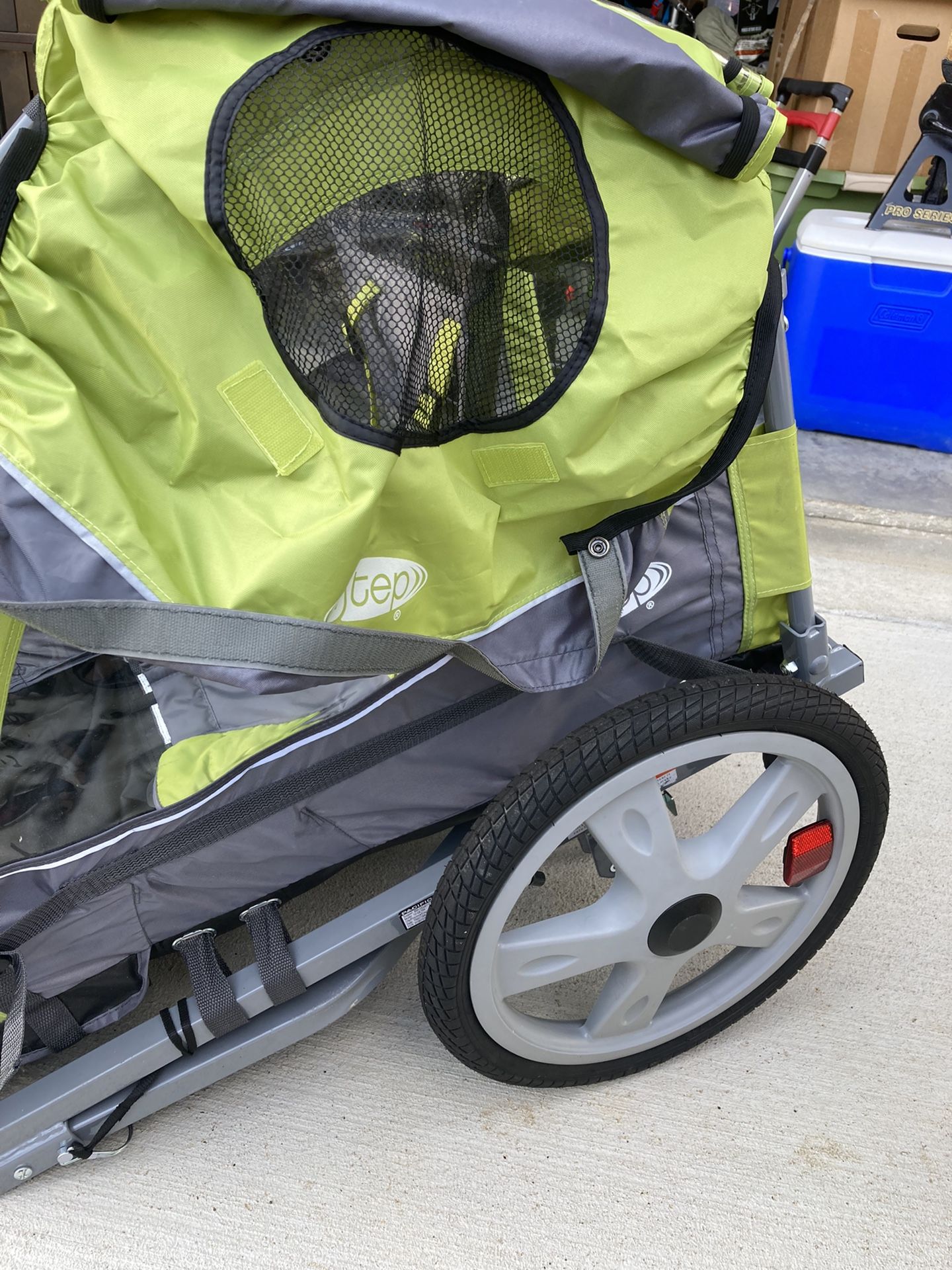Kid’s Bicycle Trailer