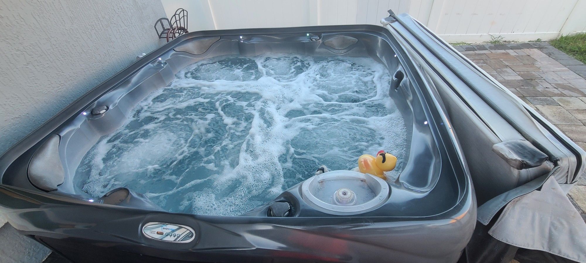 Hot TUB 🔥 🥵 FOR SALE