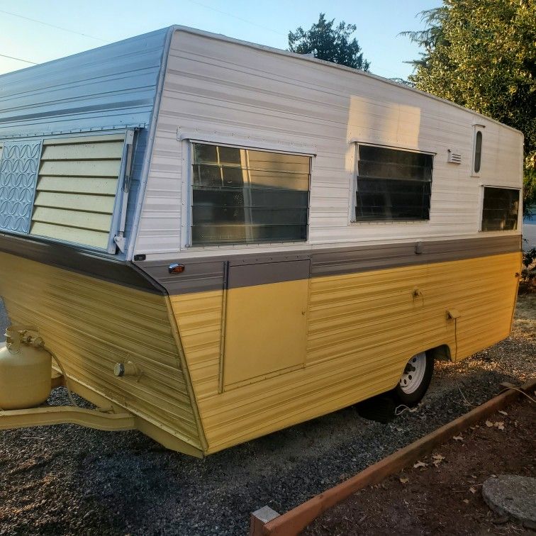 1968 aristocrat lo liner for Sale in Snohomish, WA - OfferUp