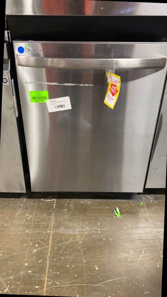 MIDEA MDT24H3AST 45Decibel Top Control 24in BuiltIn Dishwasher for