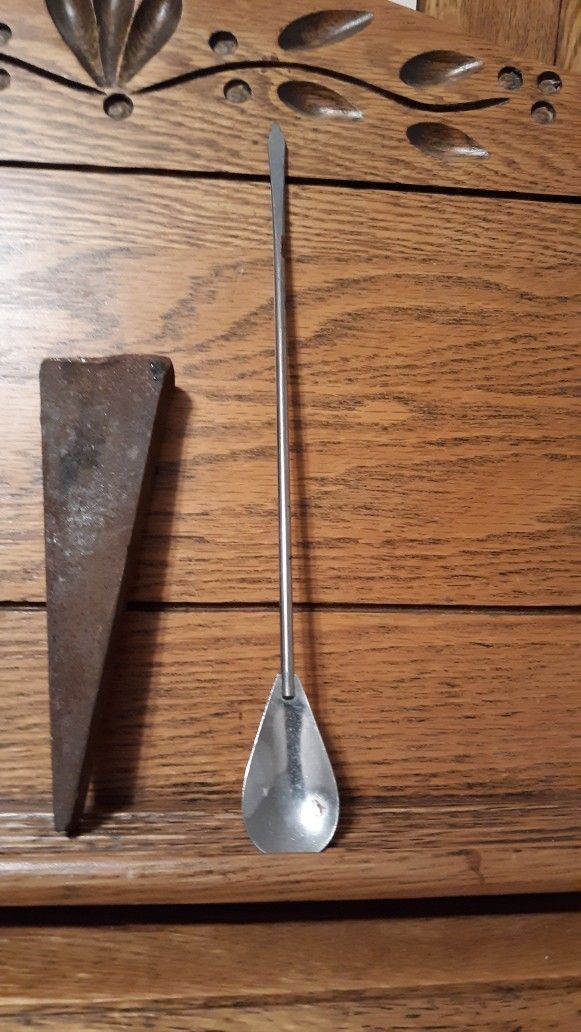 COLLECTION OF 4 VINTAGE TOOLS