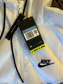 Nike Windbreaker Jacket Size Medium Mens North face Bape Supreme  Thumbnail