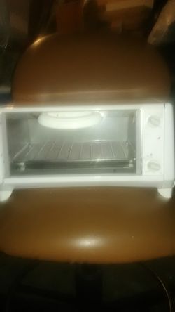 White-Westinghouse Toaster Oven Thumbnail