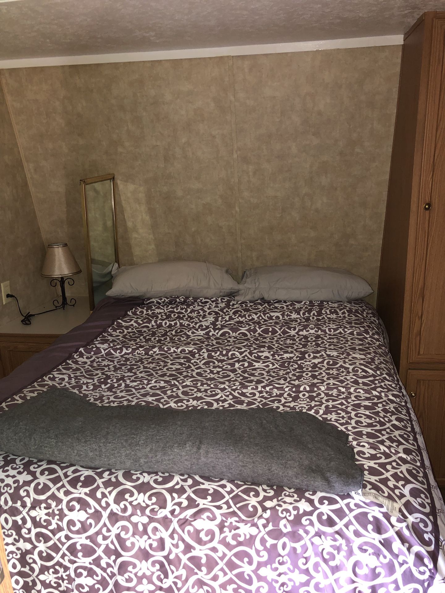 2006 Pioneer travel trailer