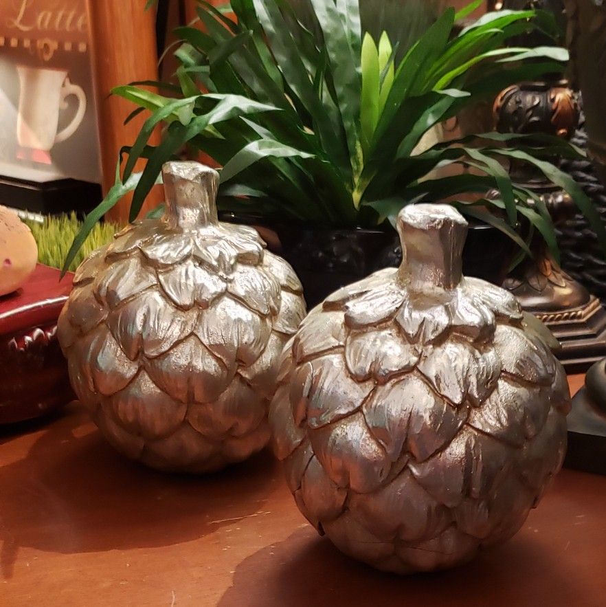Home Decor, Shelf Decor, Accent Decor 7x6 Each