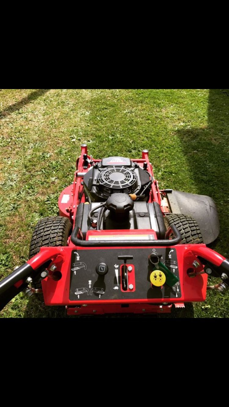 Snapper Pro 36” Walk Behind Mower for Sale in Jonesboro,