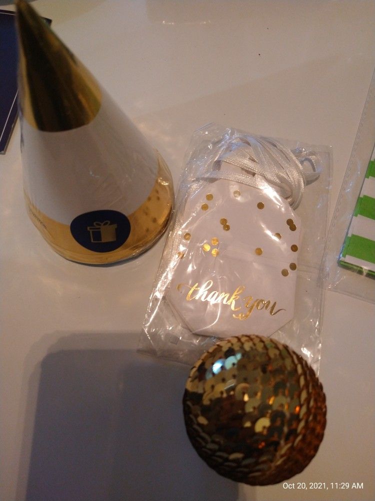 Party Supplies Gold & Green bachelorette,