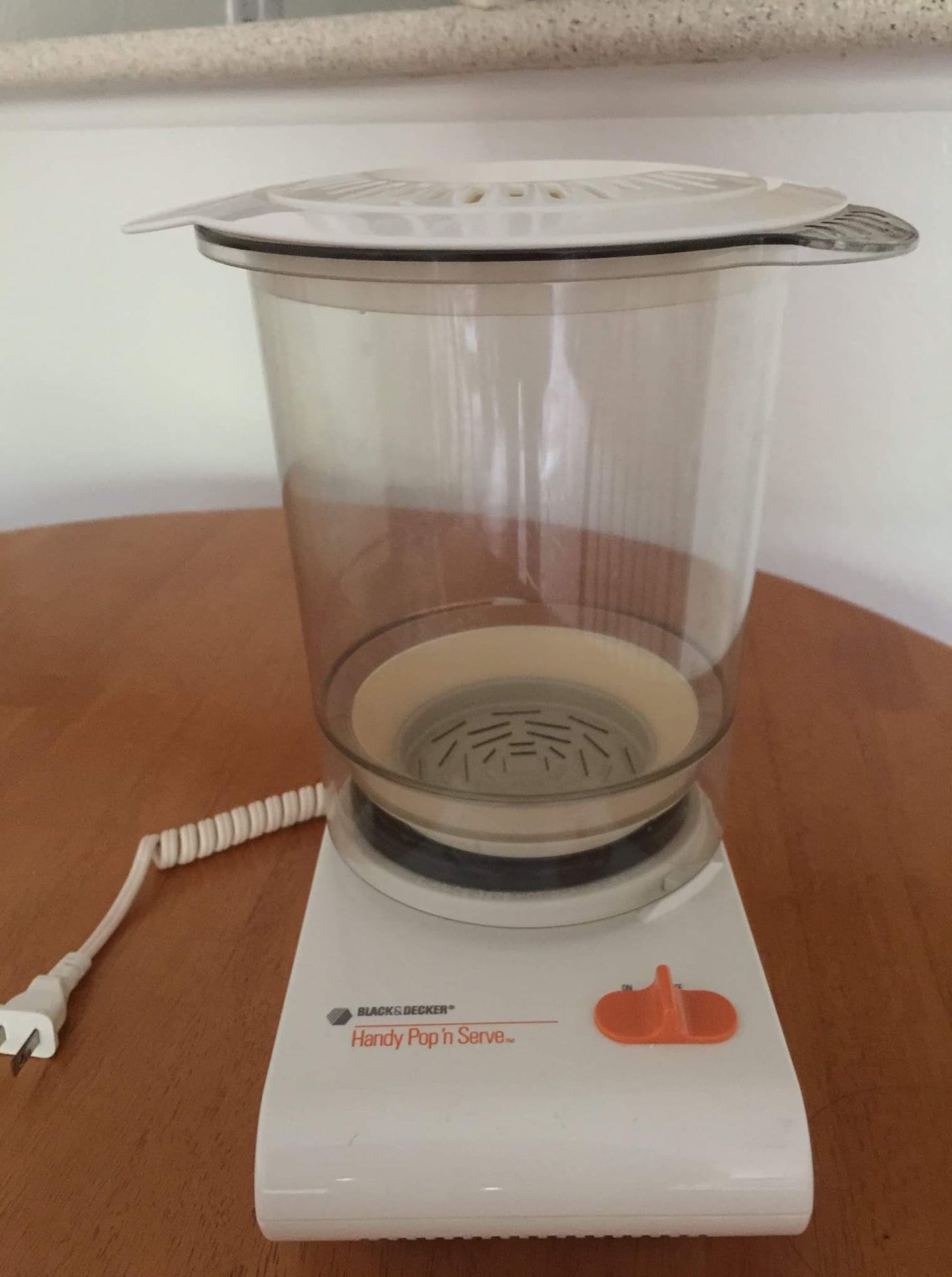 Popcorn Popper/Bakeware/Calphalon 9” Pan/Glassware set