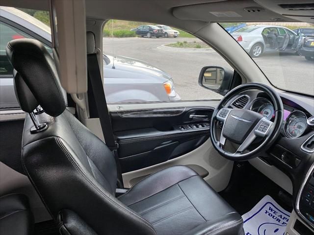 2013 Chrysler Town & Country