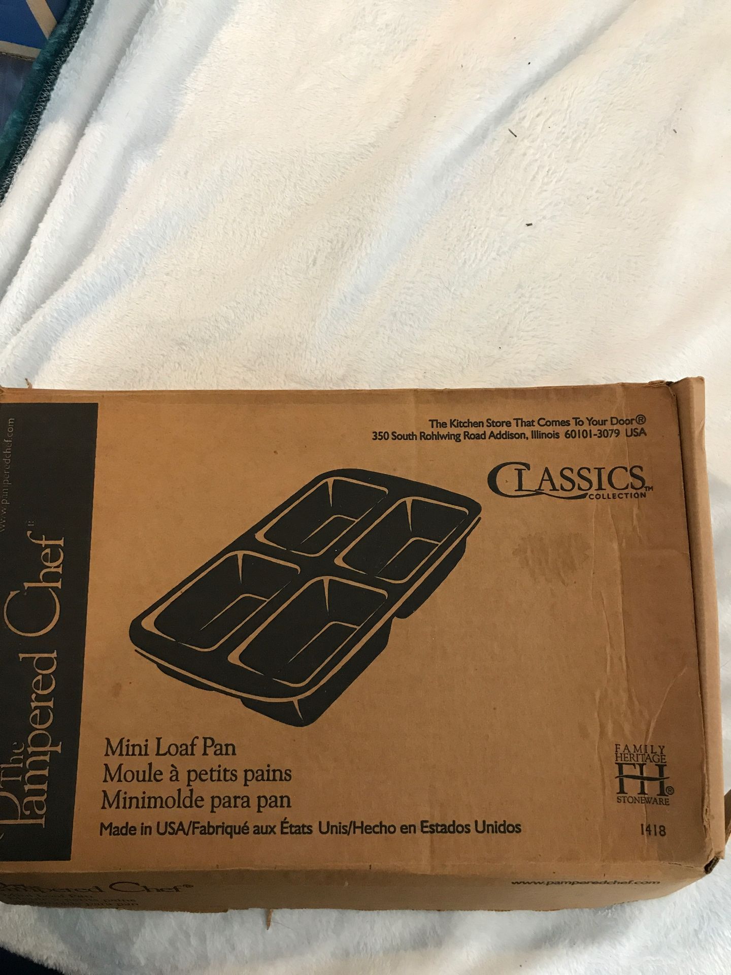 PAMPERED CHEF MINI LOAF PAN “1418 SEASONED
