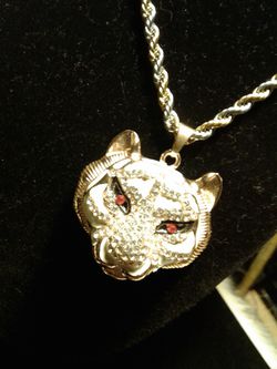 Tiger Pendant on a Gold/Silver Stainless Steel Rope. 22$ Thumbnail