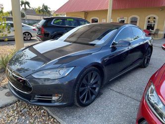 2016 Tesla Model S Thumbnail