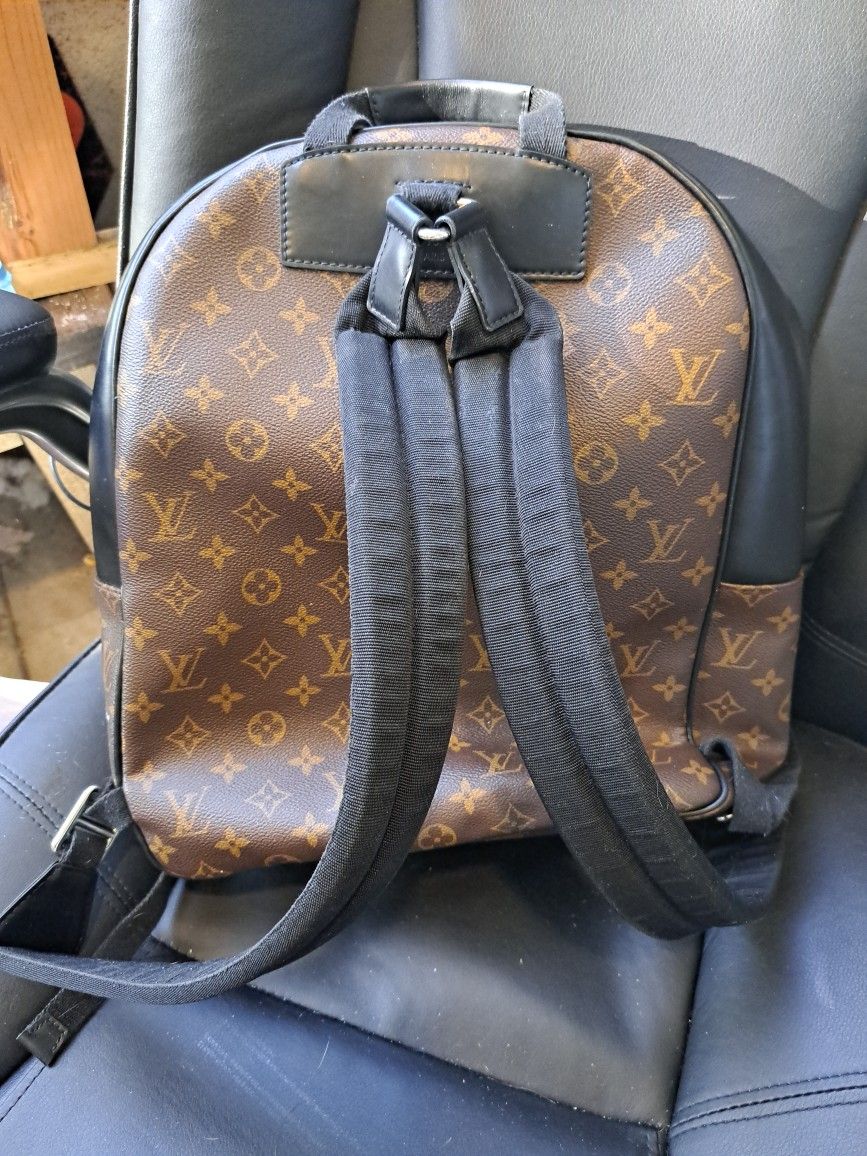 Louis Vuitton Josh Backpack Authentic Like New