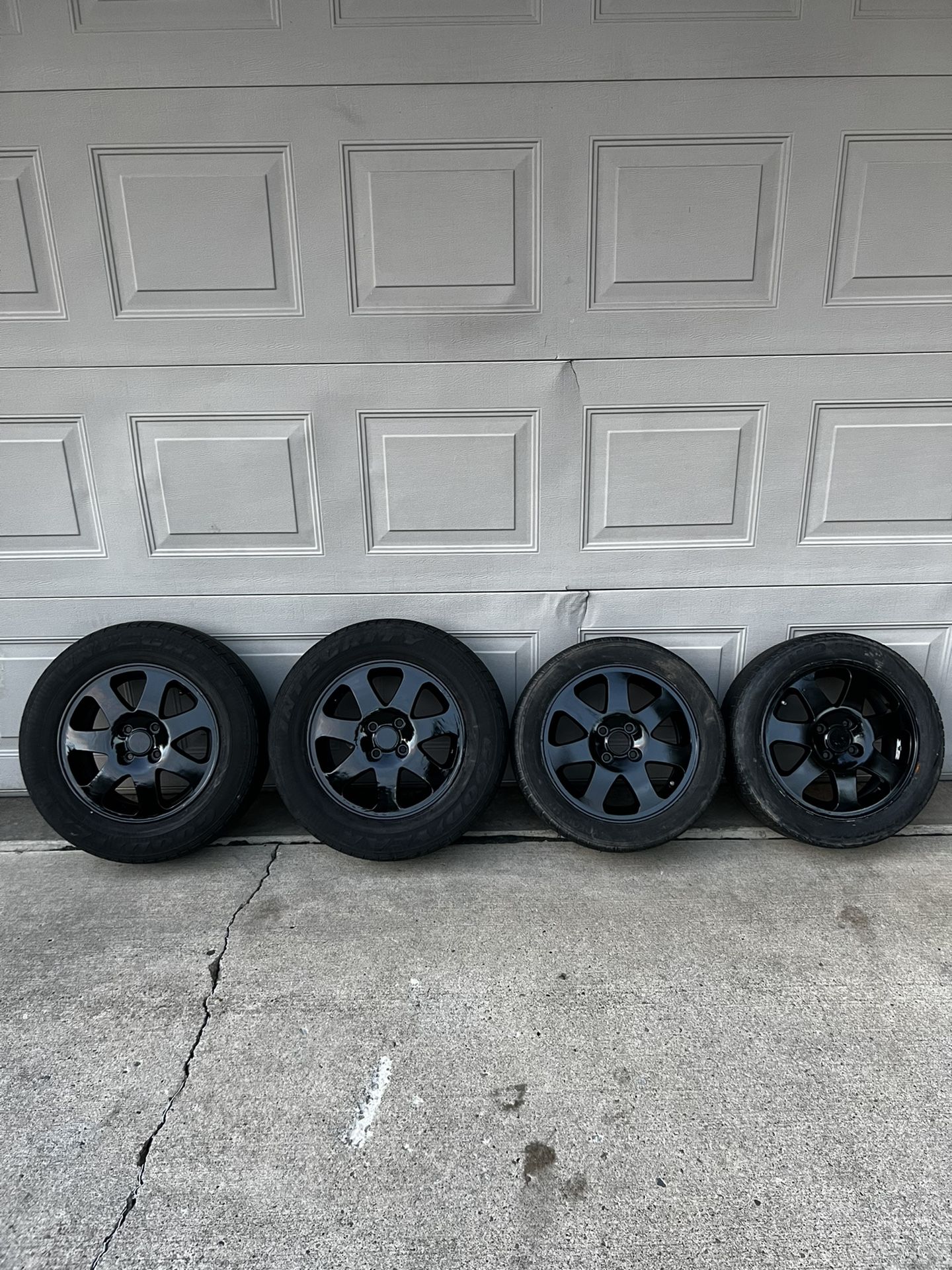 15” Honda Civic Wheels & Tires (4x100)