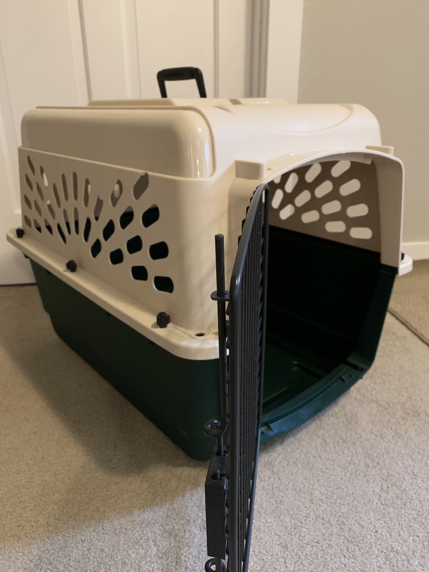28” Dog Crate Ruff Maxx 25-30 Lbs