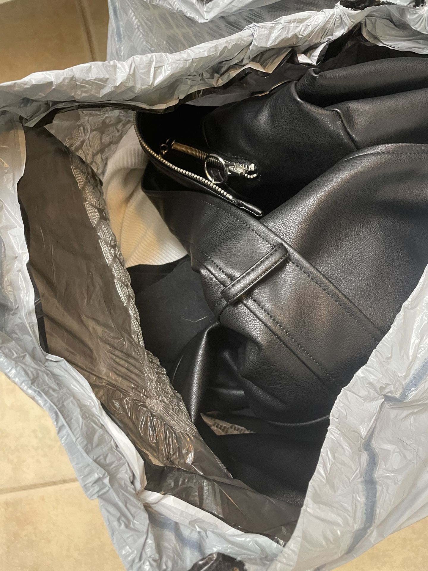 Bags Of Womens Clothes/Shoes Name Brands, Zara, Patagonia, Adidas, Some New With Tag
