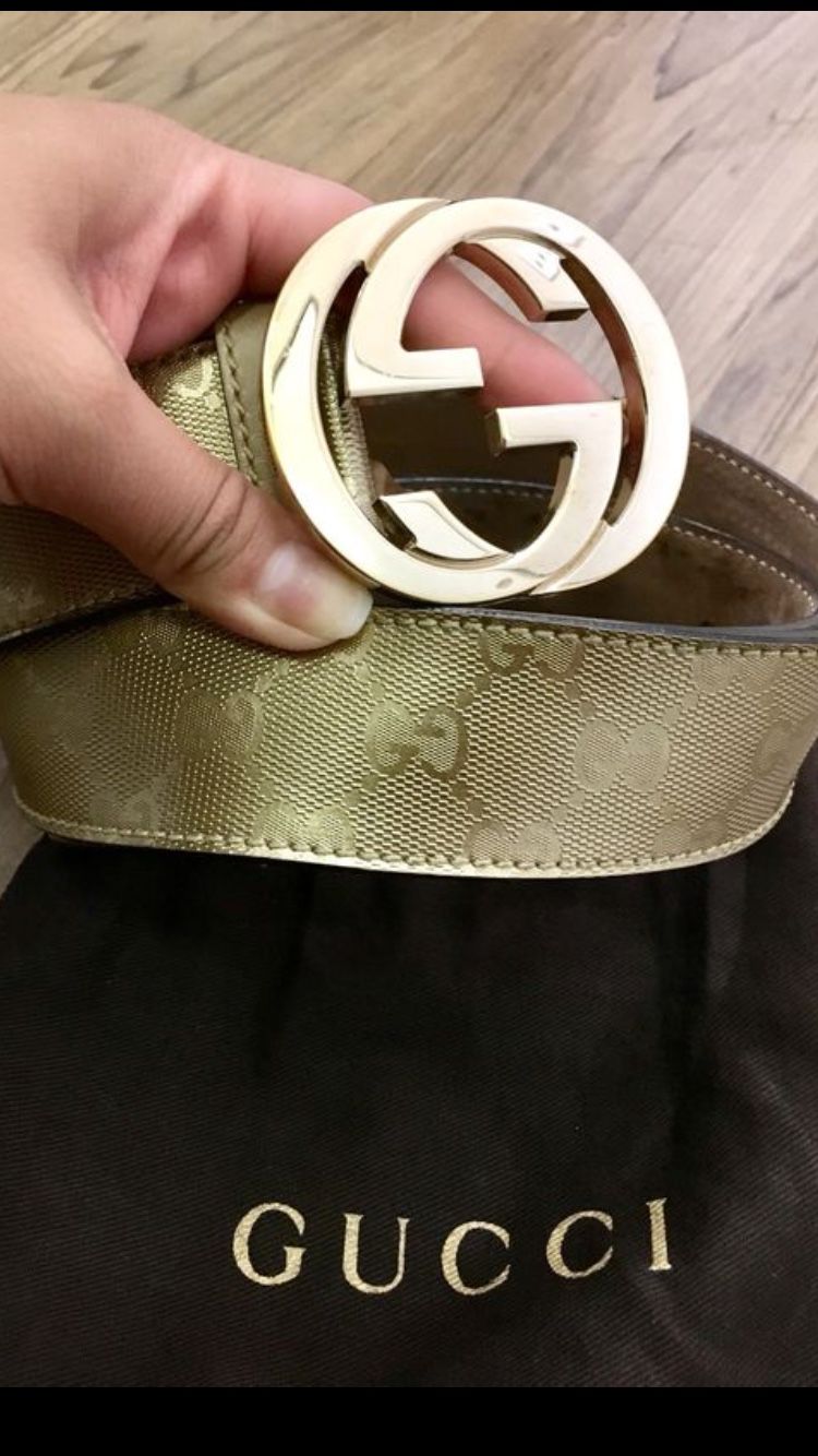 Womens Gold Belt up to size 10 pants. with dust bag. Sale in San CA - OfferUp