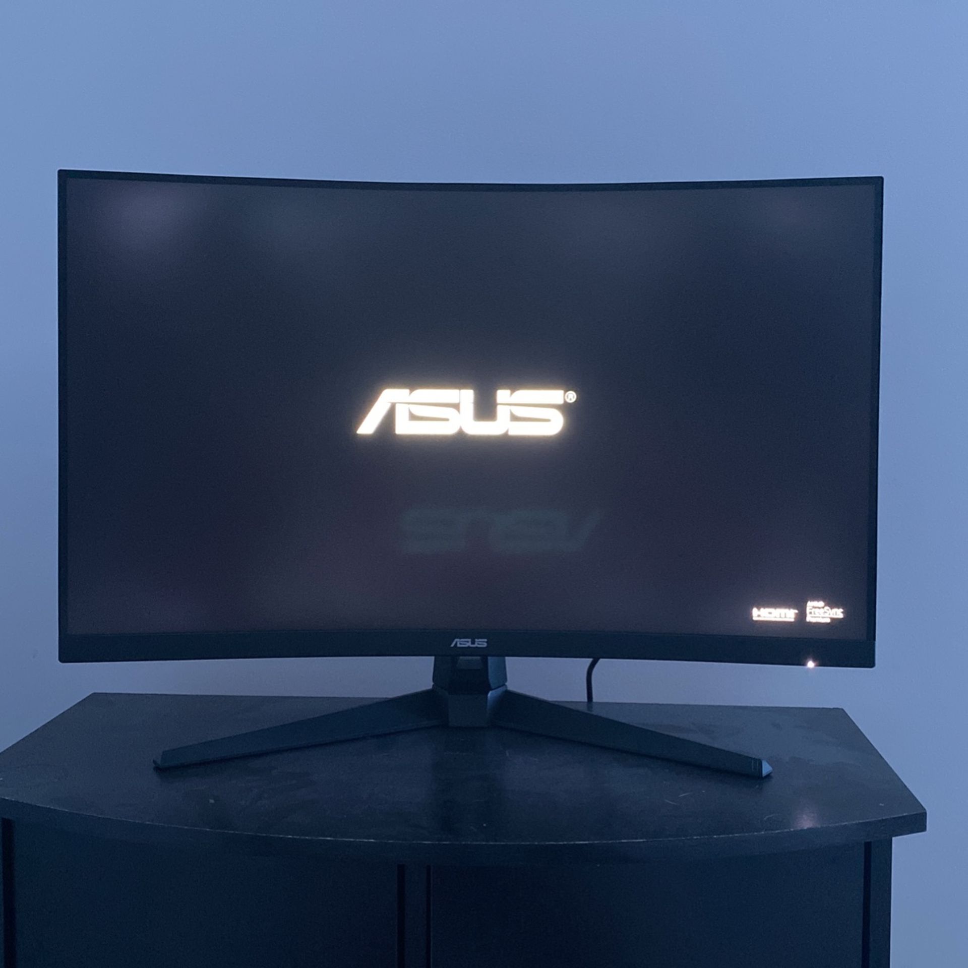 ASUS TUF Gaming Monitor 31.5” Curved